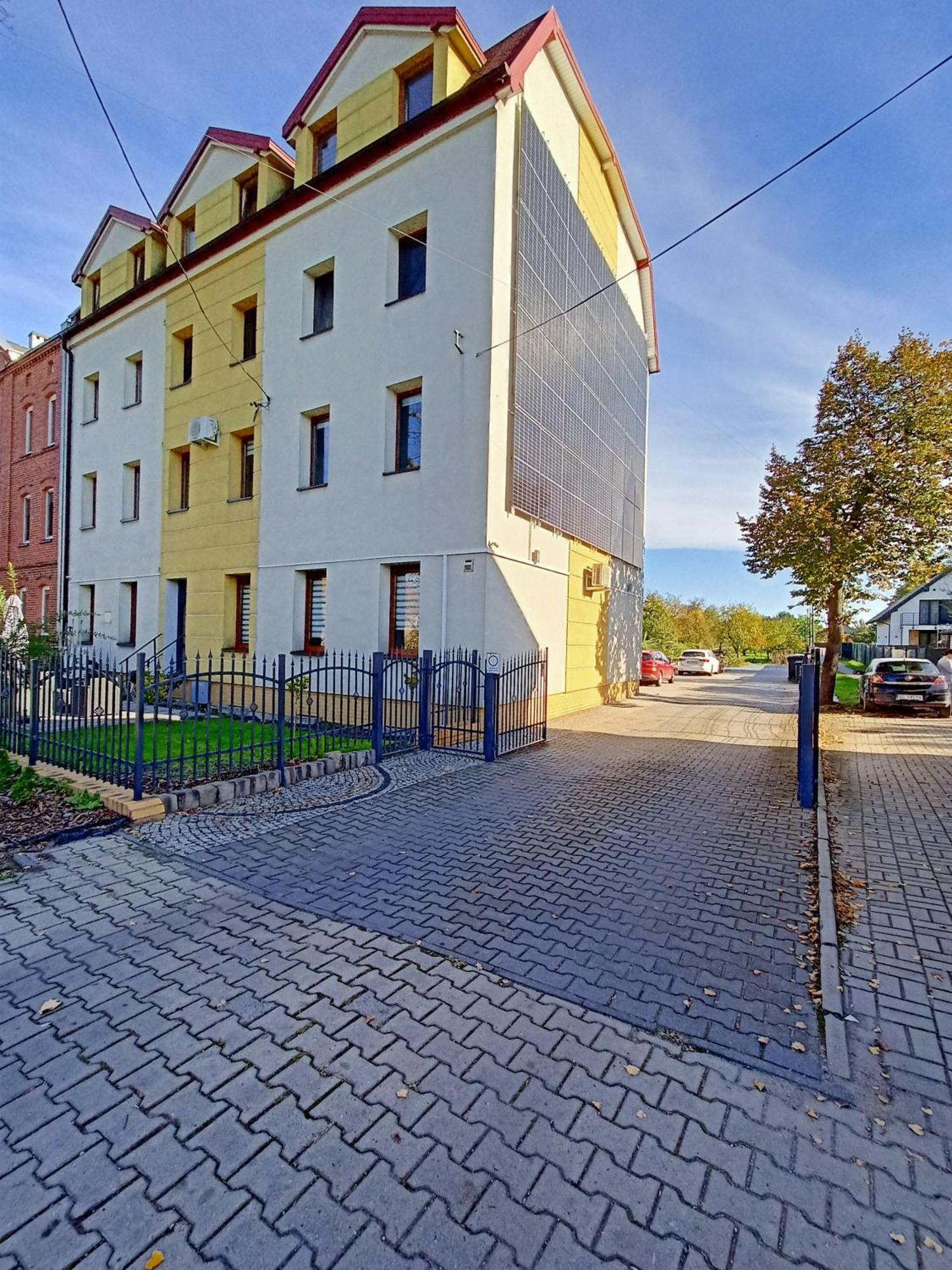 Apartament Radiostacja III Z Ogrodkiem, Parking Free Gliwice Luaran gambar